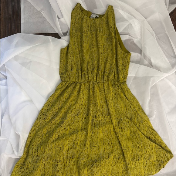 H&M Mustard Sleeveless Mini Dress - Picture 1 of 3